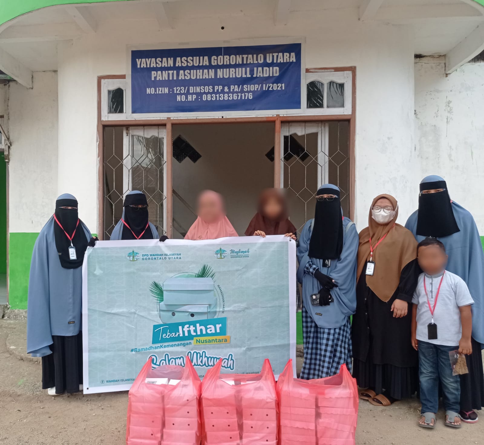 Wujudkan Ramadhan Berkah, Muslimah Wahdah Gorontalo Utara Salurkan 150 Paket Ifthar