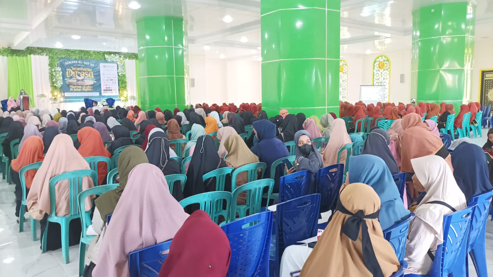 Ratusan Muslimah Padati Aula Masjid Agung Buol dalam Acara Tasyakuran Dirosa