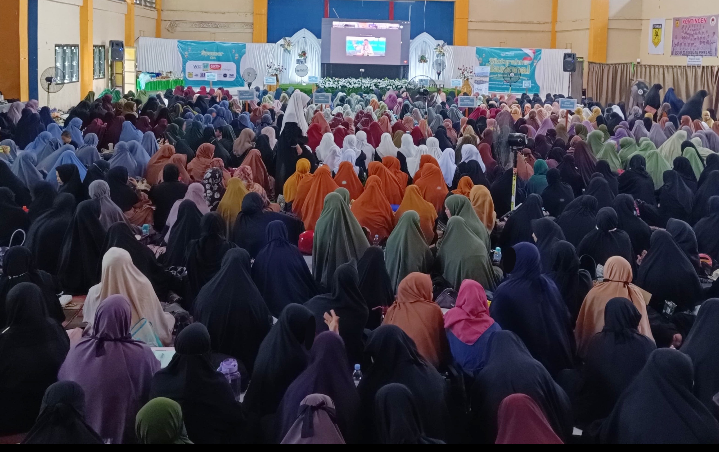 804 Muslimah Wahdah Pinrang Turut Ramaikan Silatnas 2024