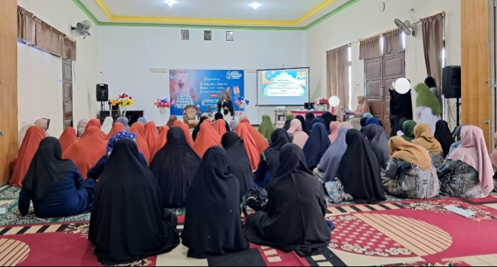 GMT Muslimah Wahdah Banggai Kepulauan Motivasi Peserta Untuk Rawat Komitmen Pernikahan