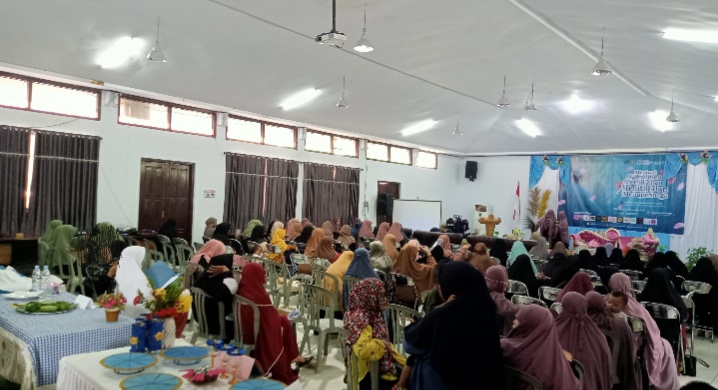 Unit Dakwah Muslimah Wahdah Islamiyah Poso Kuatkan Pondasi Pernikahan Menuju Surga dalam Gema Majelis Taklim