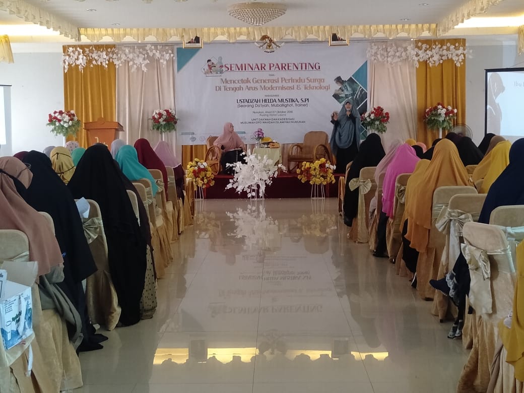 Seminar Parenting Muslimah Nunukan Mencetak Generasi Perindu Syurga.