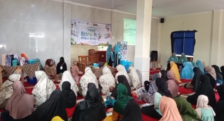 Daurah Ramadhan Muslimah Wahdah Cianjur: Persiapkan Bulan Suci dengan Akhlak Mulia