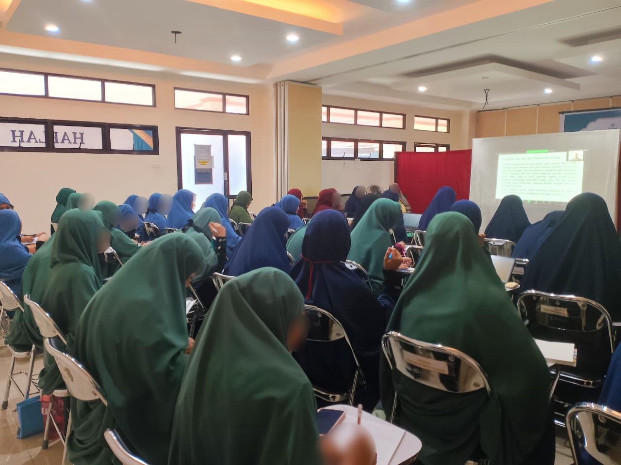 Kuliah Umum Semester Ganjil 2025/2026 Program Pendidikan S1 PIAUD, PAI, PGMI Sekolah Daiyah Muslimah Wahdah