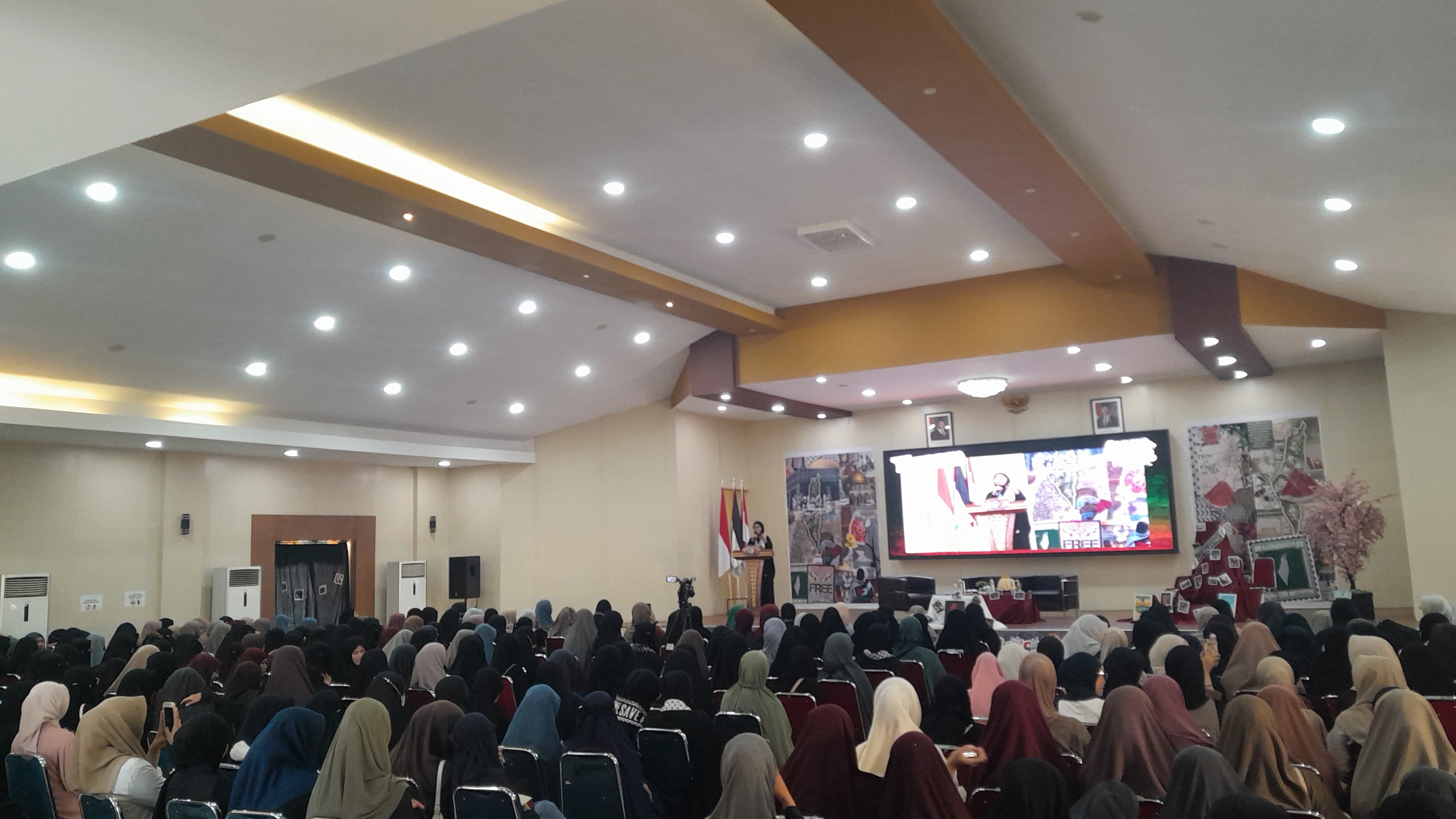 Muslimah Youth Forum 2025: Bangkit dari Keterbatasan, Bergerak untuk Perubahan