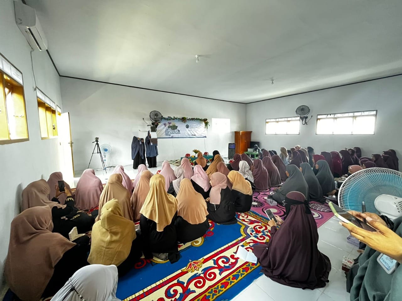 Spirit Islami dan Kreativitas Warnai Kegiatan Gema Majelis Ta’lim Muslimah Wahdah Morowali