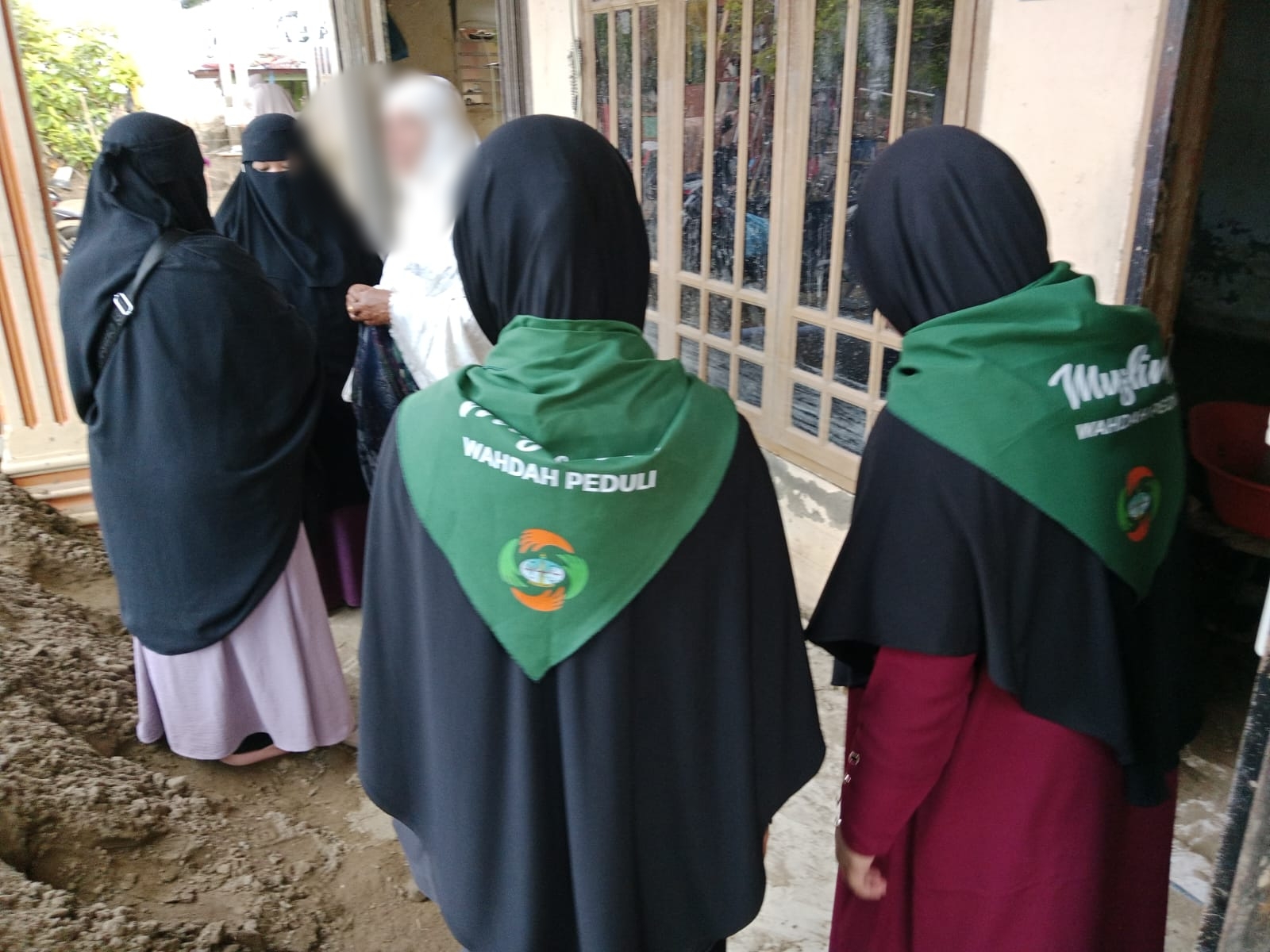Pidie Jaya Belum Pulih, Muslimah Wahdah Aceh Salurkan Kembali Bantuan