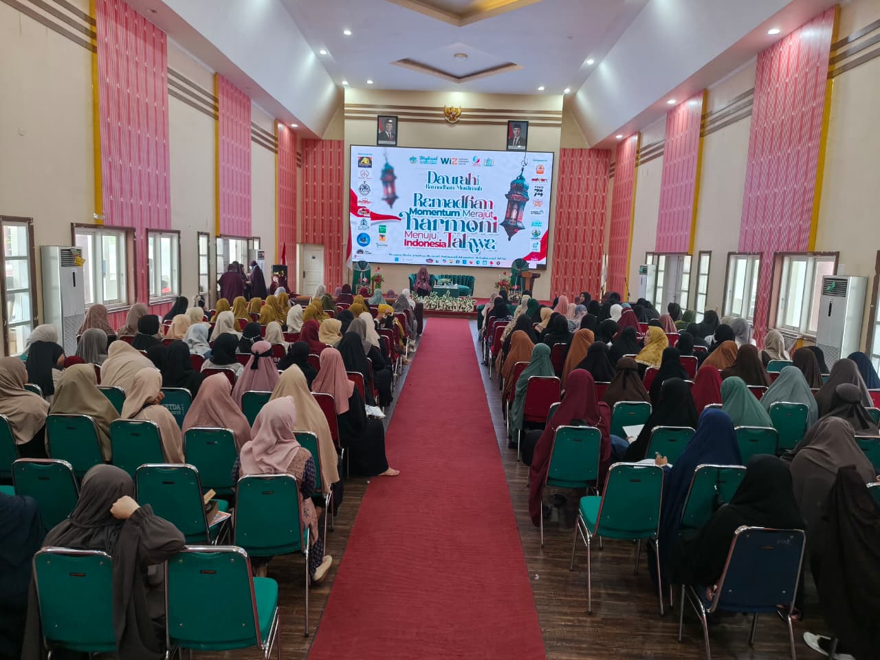 Konsistensi Muslimah Wahdah Polewali Mandar Membina Muslimah melalui Daurah Ramadhan