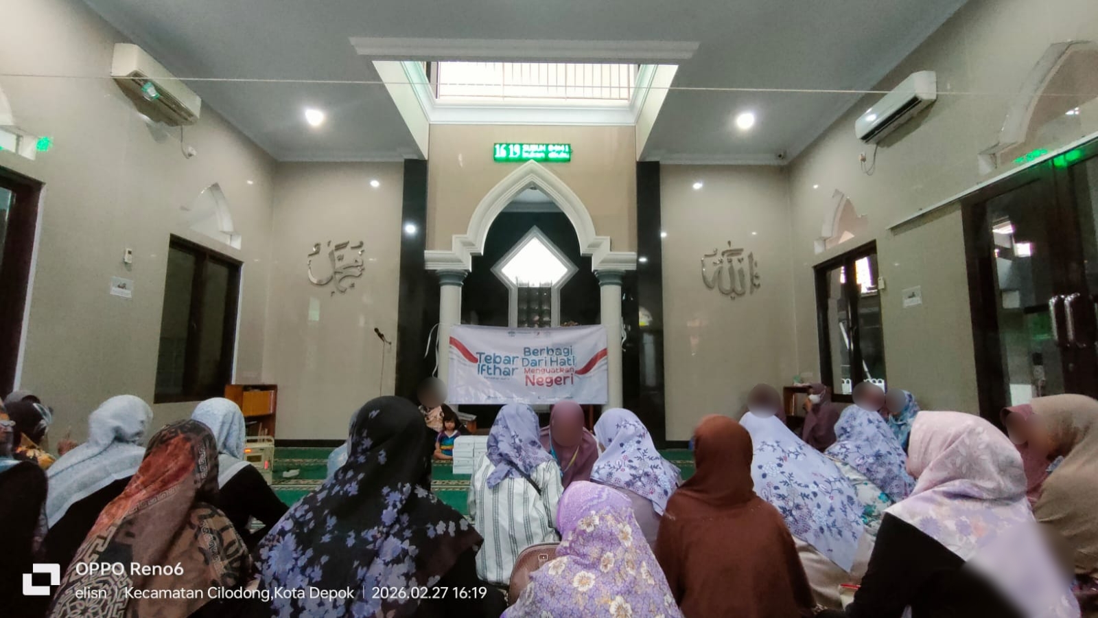 Semangat Ramadan Menggema, Muslimah Wahdah Depok Tebar 150 Iftar dan Syiar Dirosa