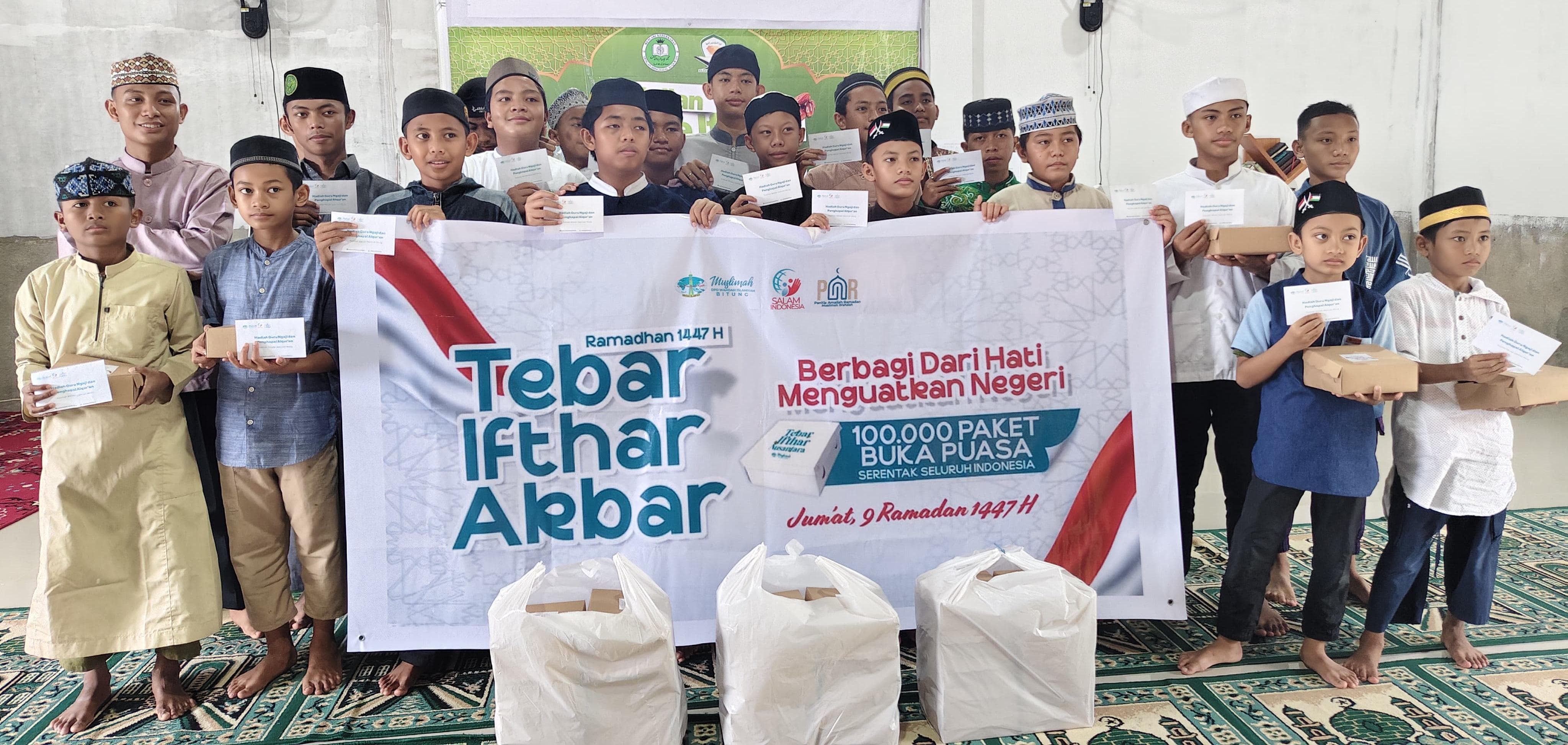 Tebar Ifthar: Mengukir Senyum Para Pejuang Al-Qur’an hingga Kaki Gunung Dua Sudara