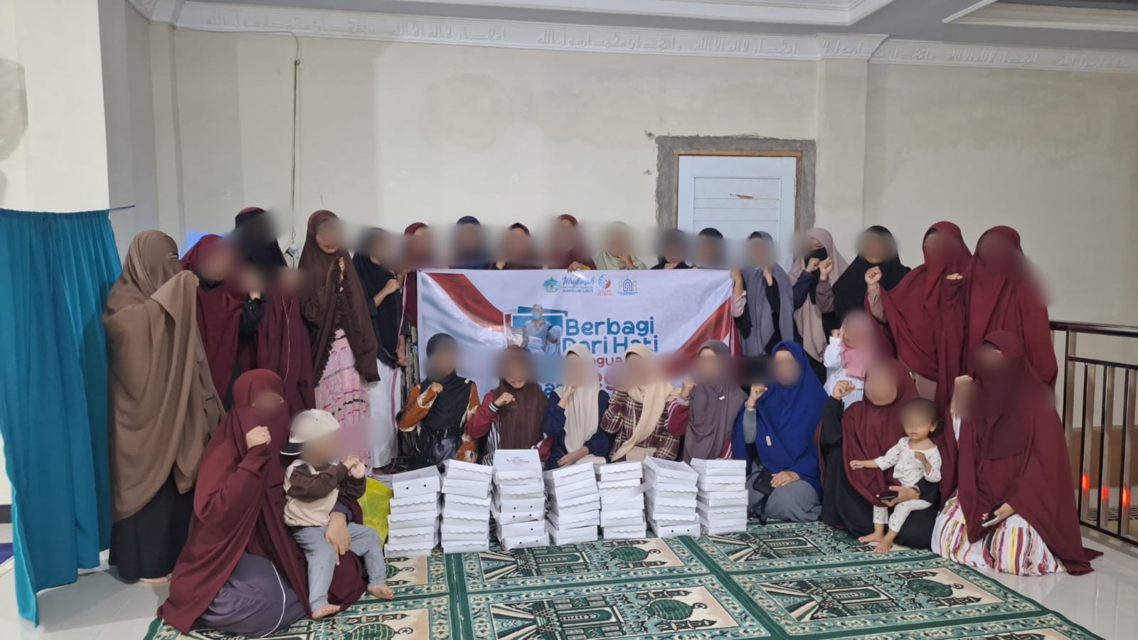 Muslimah Wahdah Banggai Laut Awali Tebar Ifthar 1447 H dengan 40 Paket di Lompio