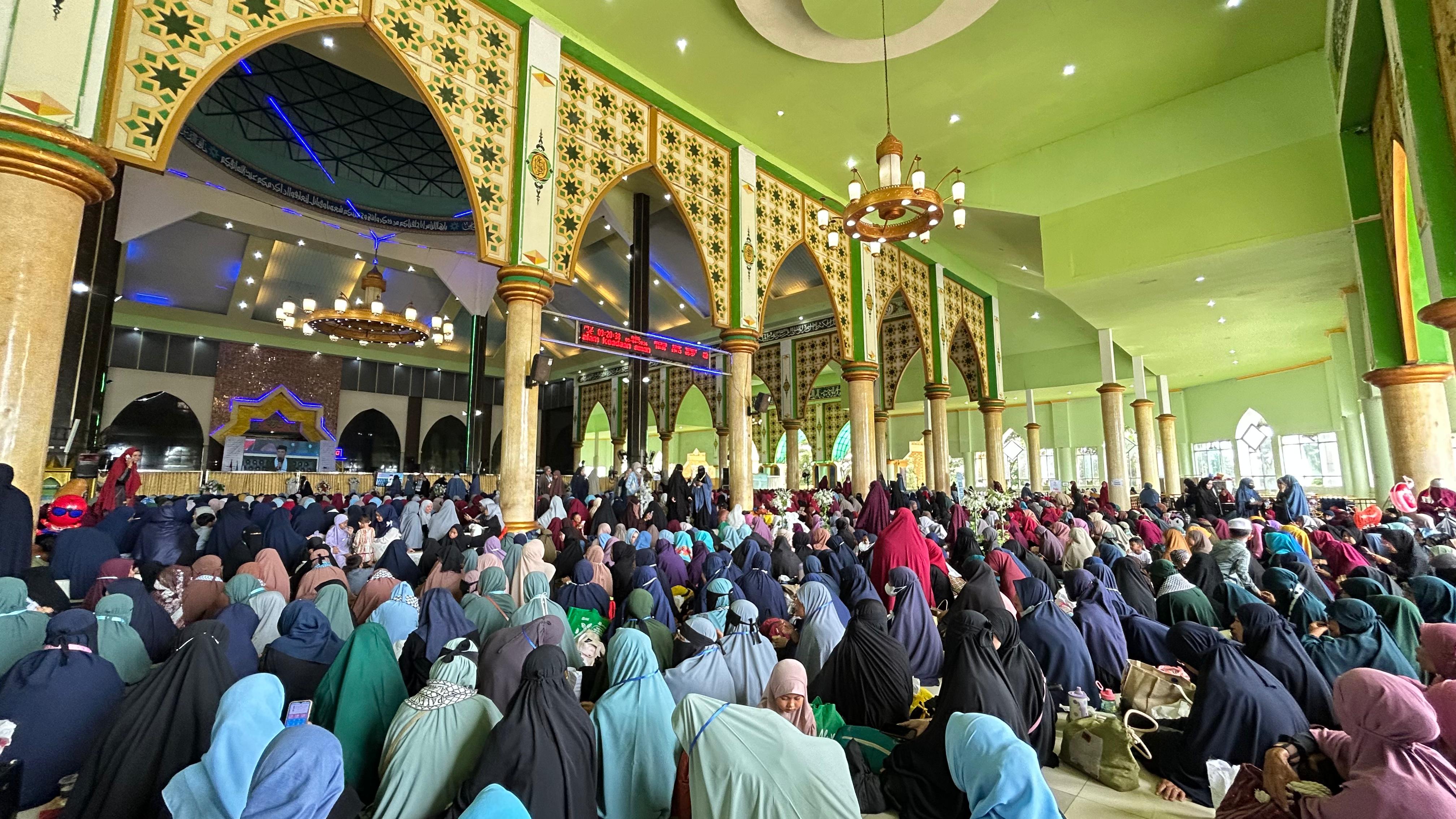 Semangat Ribuan Muslimah Warnai Tabligh Akbar di Masjid ICDT Bulukumba