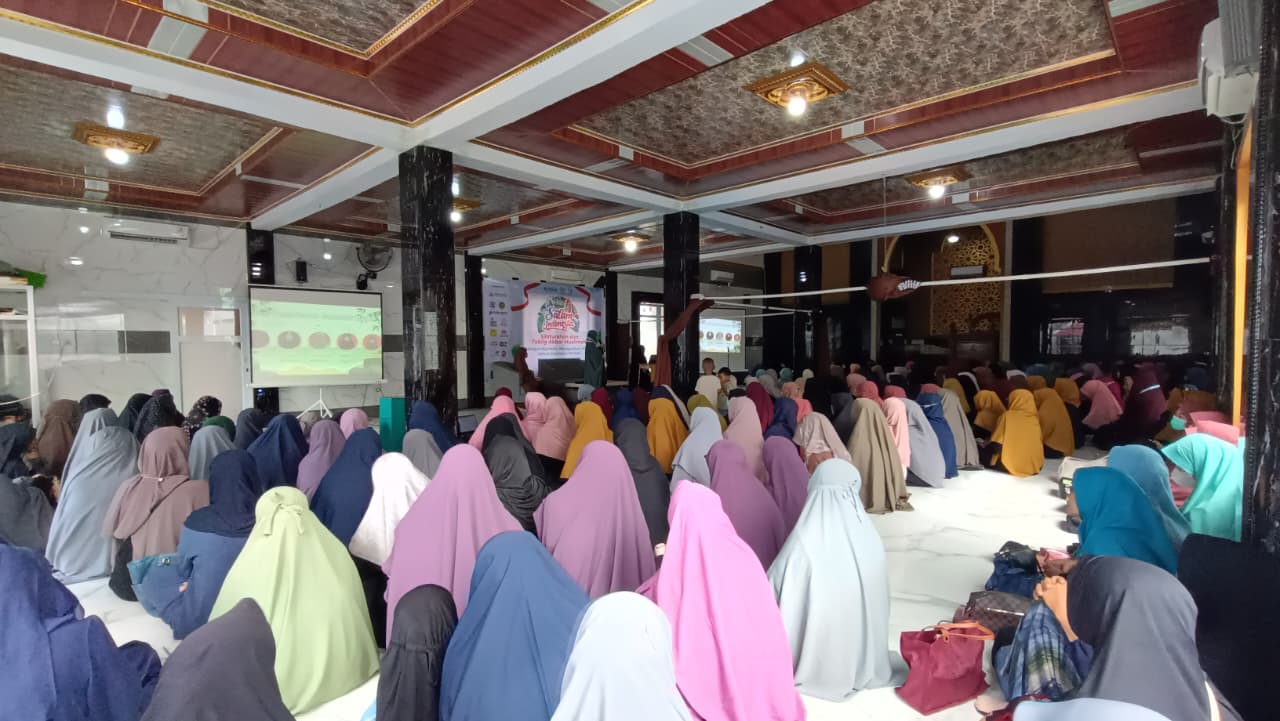 Tak Sekadar Nobar SALAM INDONESIA, Ratusan Muslimah Sinjai Dapat Edukasi Mengenai Rinitis Alergi