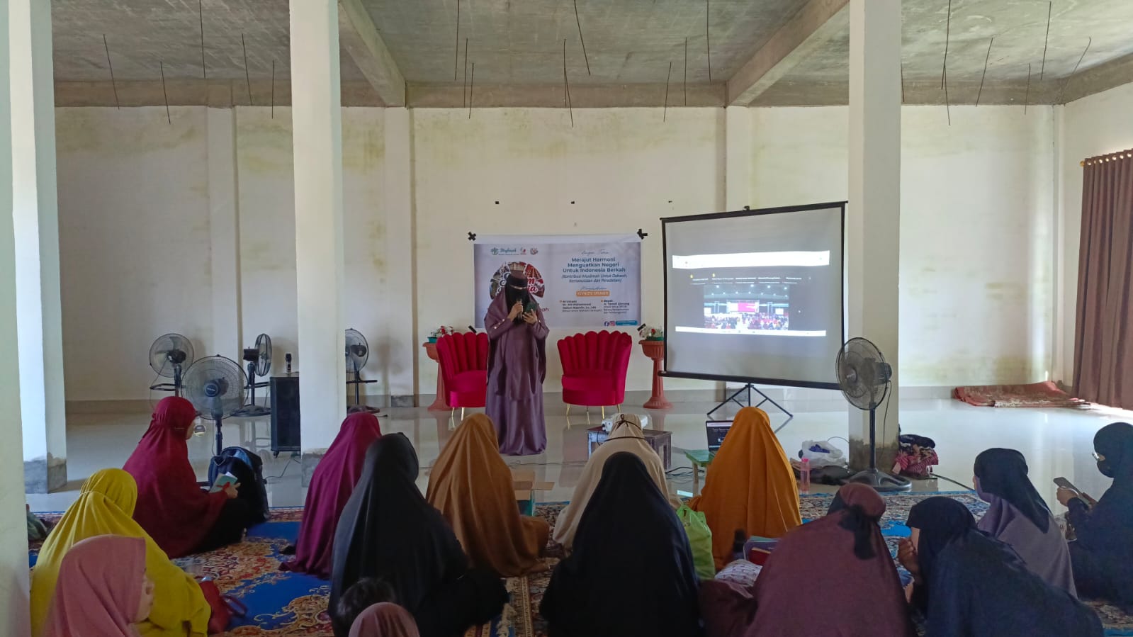 Salam Indonesia Konawe Bekali Muslimah dengan Fikih Wanita dan Semangat Membangun Peradaban