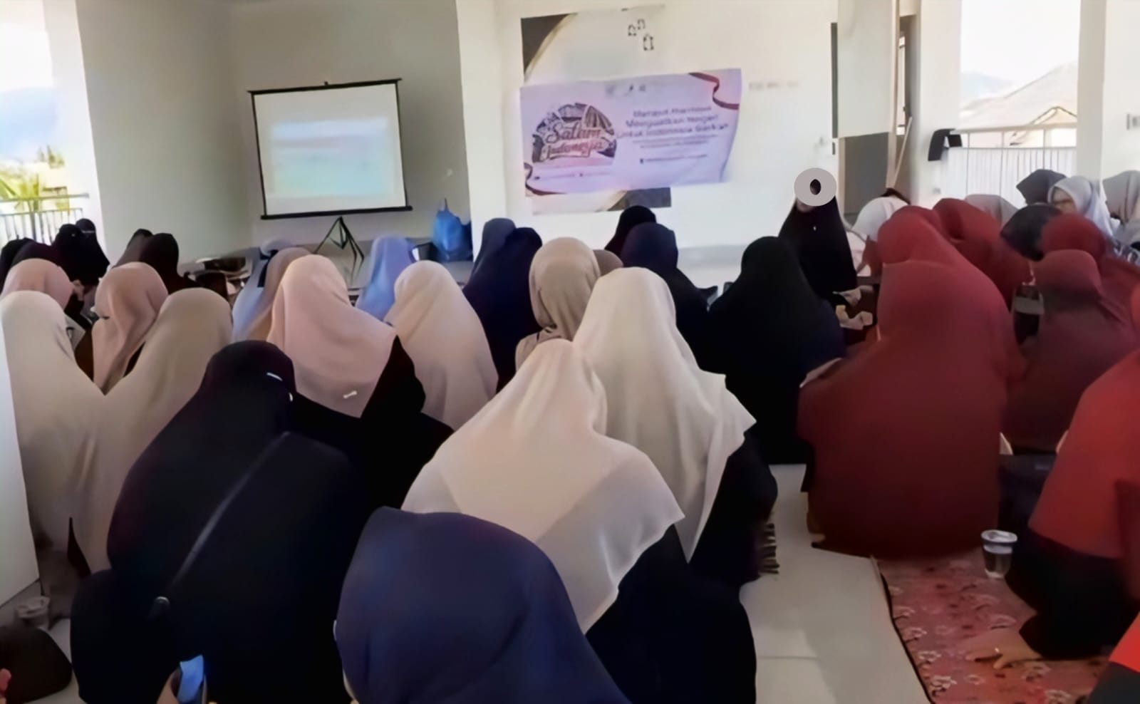 Salam Indonesia Satukan Muslimah, Ukhuwah Menguat Lewat Al-Qur'an dan Kebersamaan