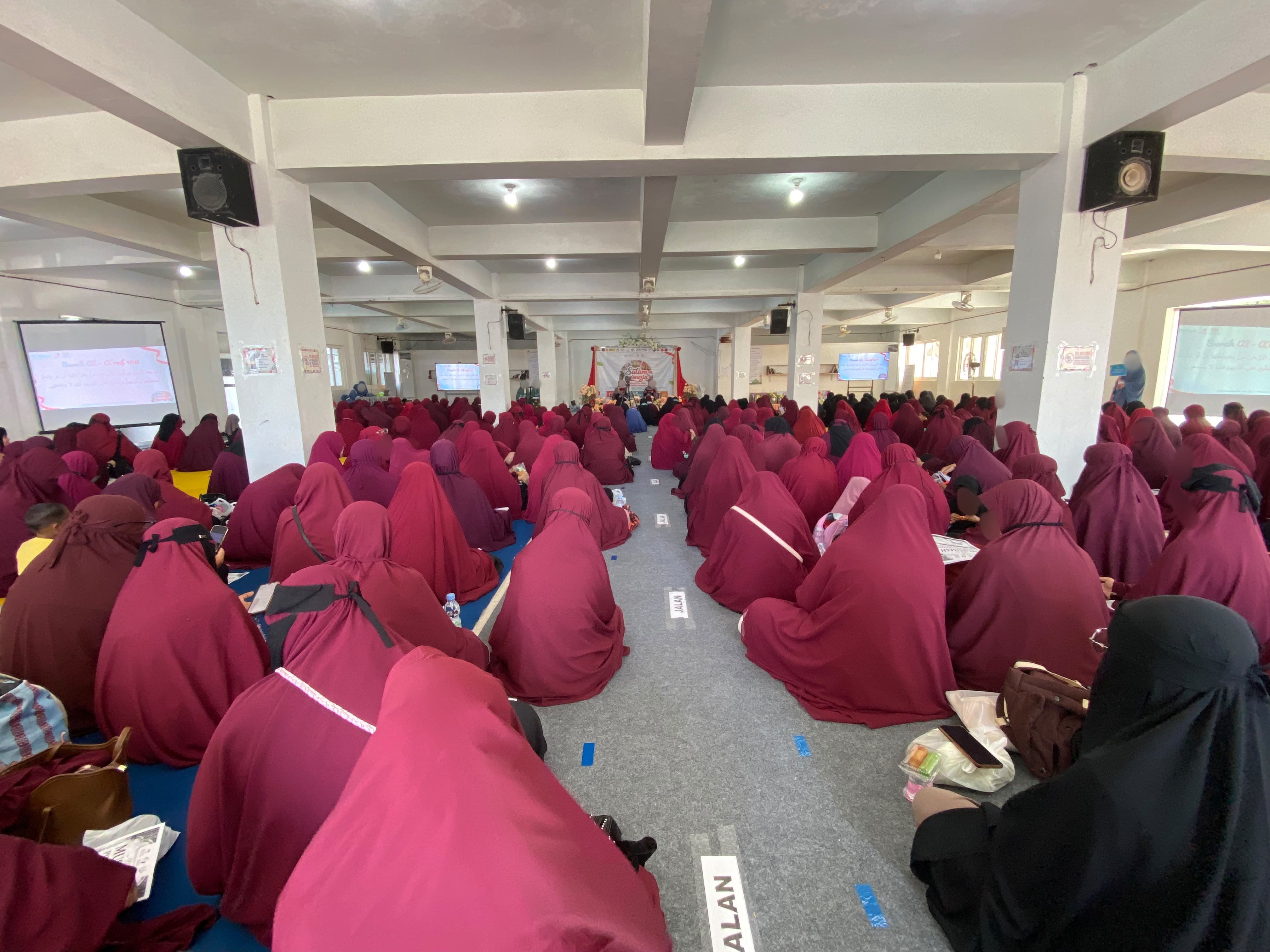Dari Sidrap untuk Indonesia Berkah: 448 Muslimah Menyatukan Langkah Menyongsong Muktamar V Wahdah Islamiyah