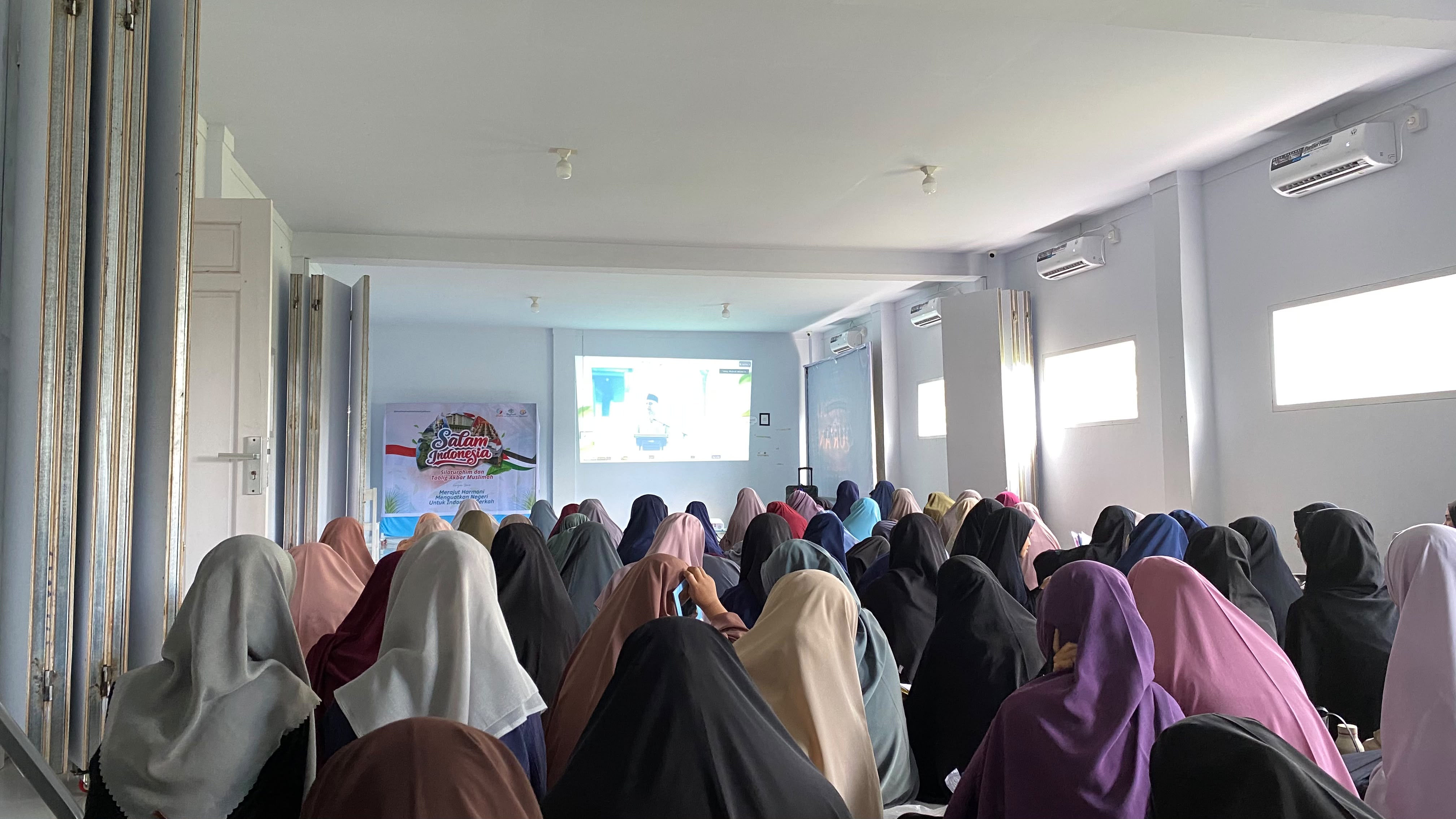 1.123 Muslimah Bone Ikuti Nobar Salam Indonesia, Sehat Hati Jadi Fondasi Indonesia Berkah