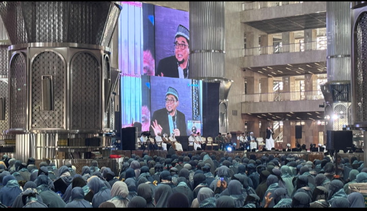 Sejumlah Dai dan Tokoh Warnai Tabligh Akbar Muktamar V Wahdah Islamiyah