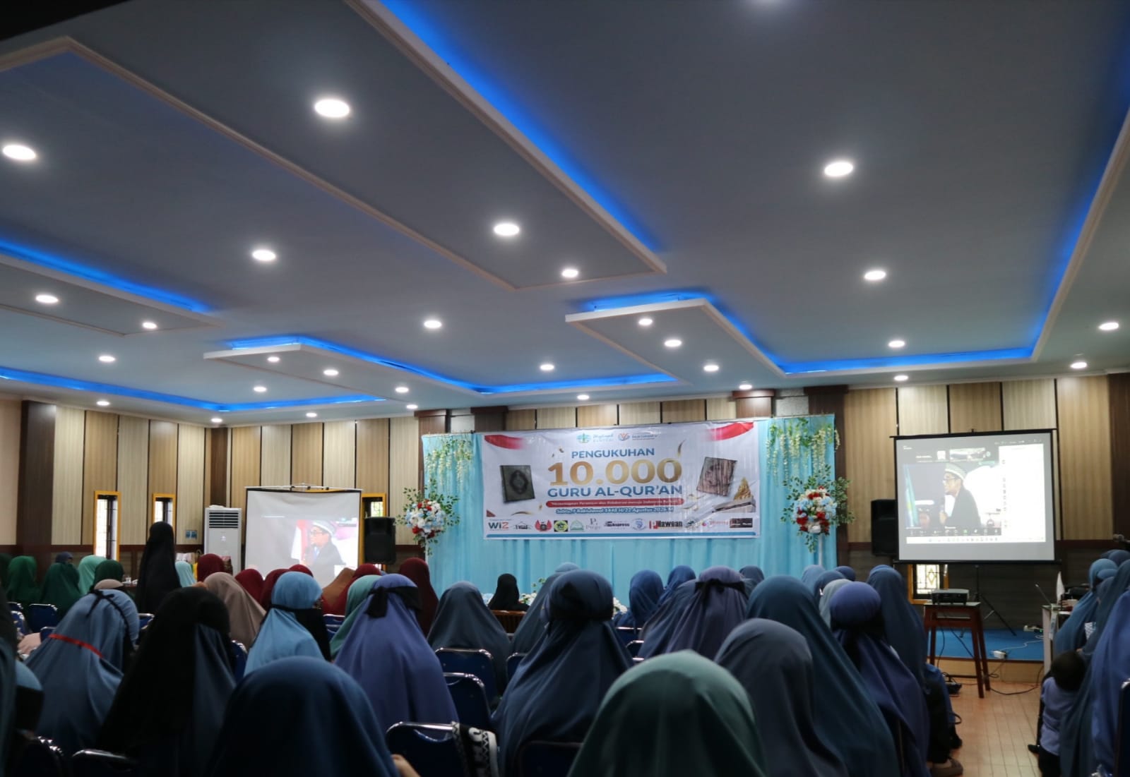 Dari Banggai untuk Indonesia, 111 Guru Al-Qur’an Dikukuhkan pada Pembukaan Muktamar V Wahdah Islamiyah