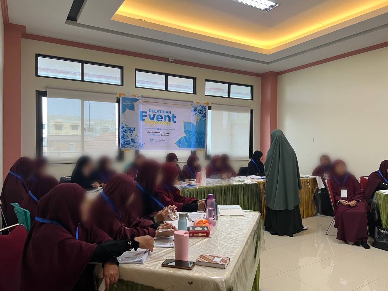 Gelar Pelatihan EO, Muslimah Wahdah Sulsel Siapkan SDM Andal untuk Kelola Event Dakwah