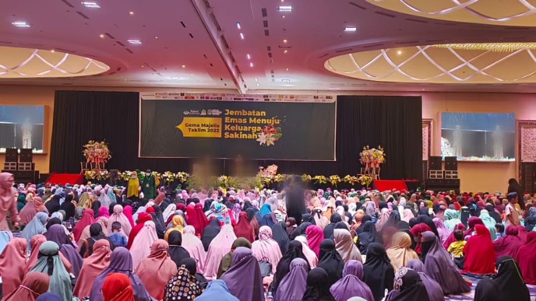 Wujudkan Keluarga Sakinah, Muslimah Wahdah Makassar Berikan Penguatan Ketahanan Keluarga Pada Ibu-Ibu Majelis Ta’lim Se-kota Makassar